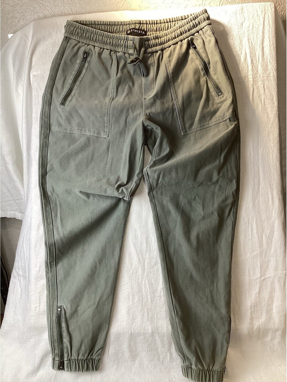 Athleta Farallon Jogger Cotton Joggers Pants Womens Medium Olive Green